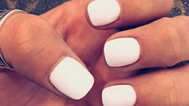 Unlock a World of Elegance with White Dip Powder Nails!